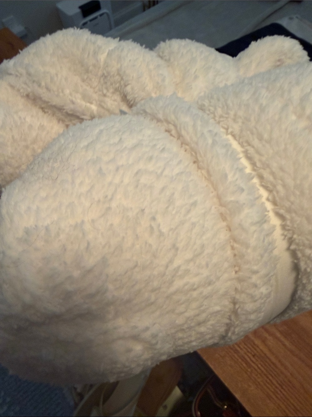 Pottery Barn Plush Shawl-Collar Robe - Cream COZY COMFORT ivory NEW large L - Picture 3 of 5